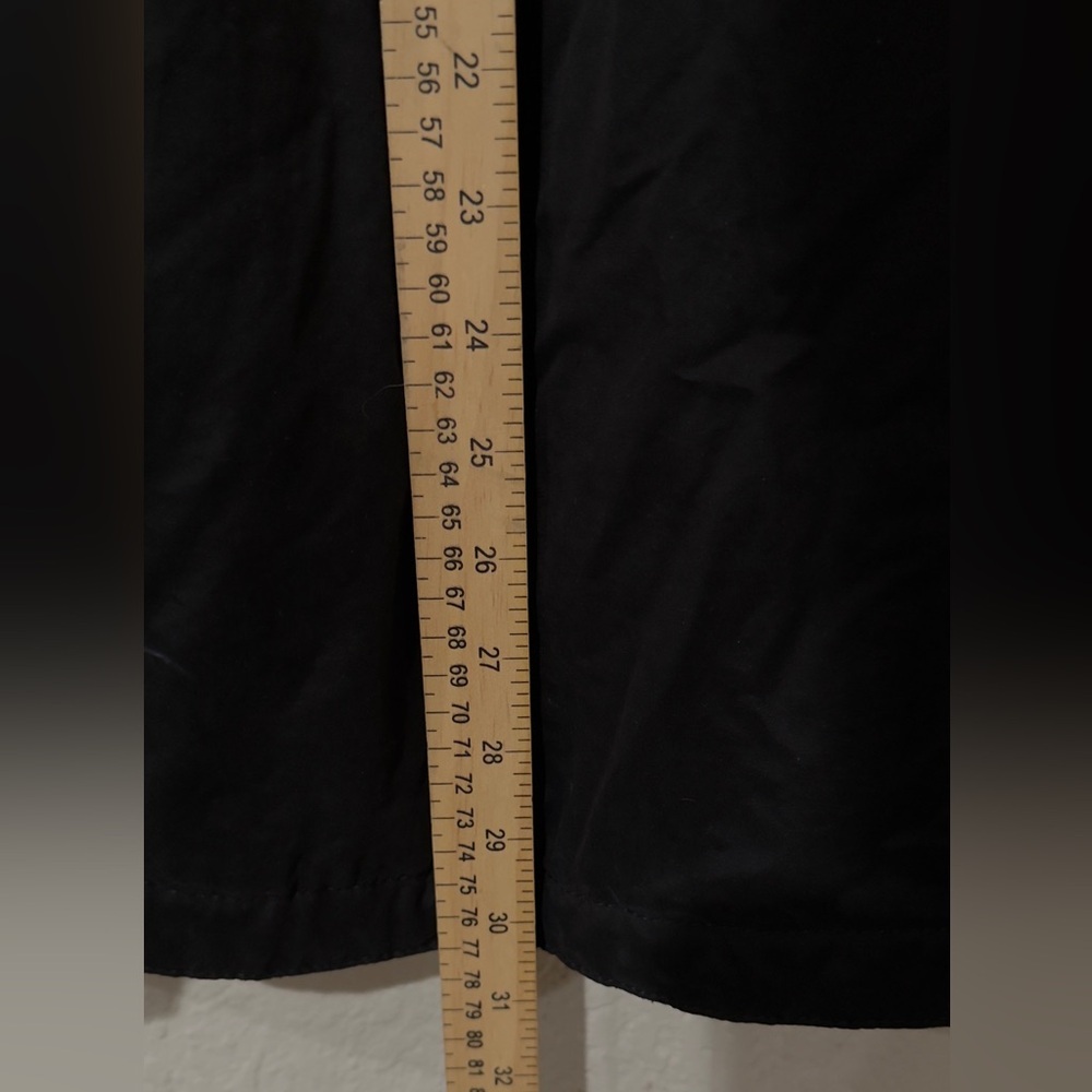 Hollister women’s black color jacket size med has a hoodie - Picture 7 of 16
